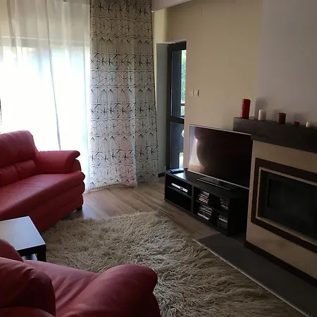 At Gramadeto 13 بانسكو